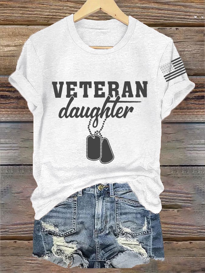 Women's Proud Veteran Daughter American Flag Casual Tee